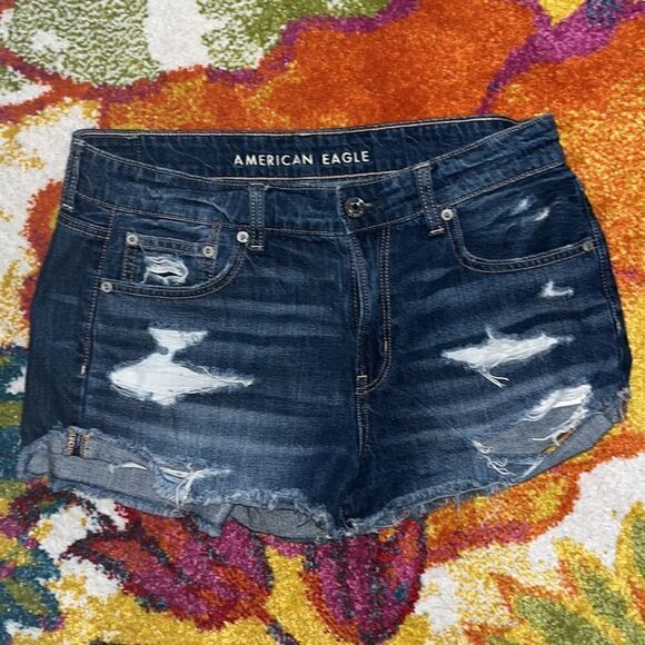 EXCELLENT DISTRESSED CONDITION WOMEN’S 10 AMERICAN EAGLE TOMGIRL SHORTIE SHORTS - Picture 1 of 9